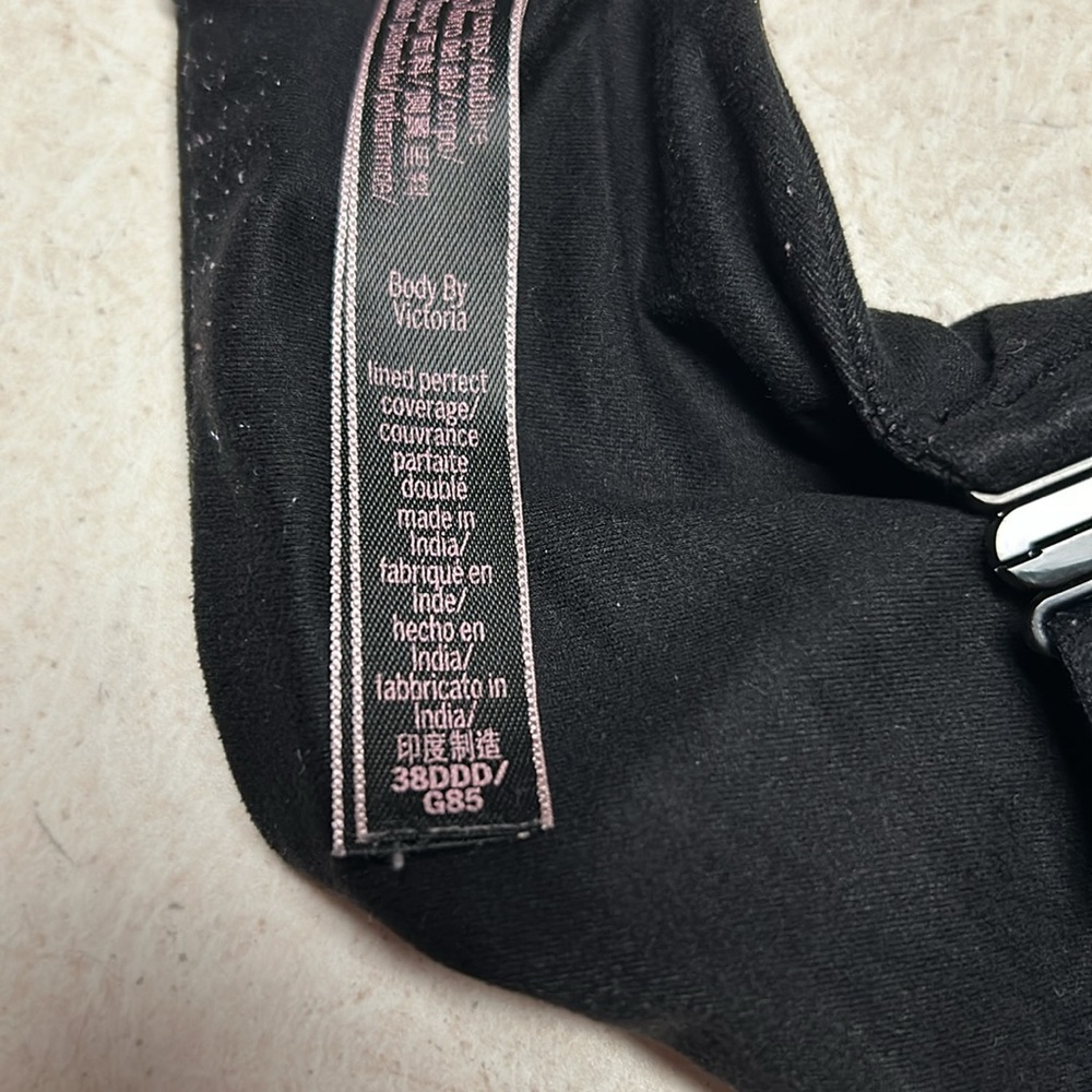 Victoria’s Secret 38DDD bra - Picture 2 of 3